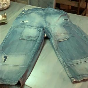 Magnolia Pearl Dagney crop jeans.